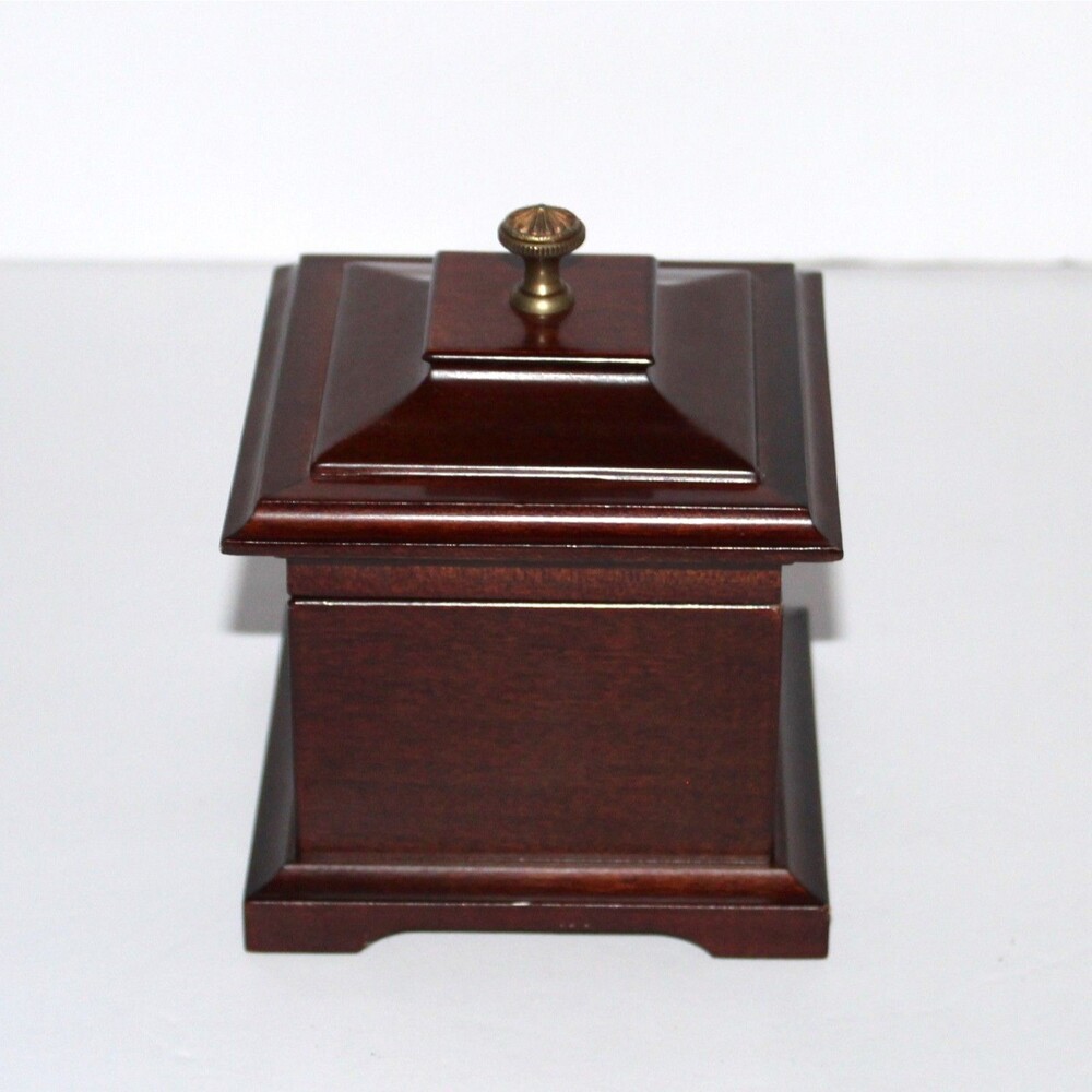 Bombay Ring Music Box wood Green velvet vintage jewelry